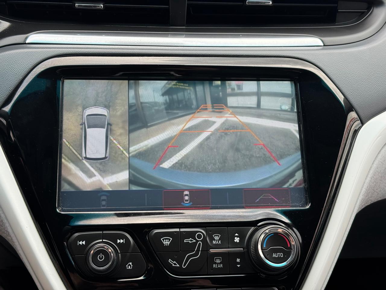 2017 Chevrolet Bolt EV Premier BOSE PREMIUM SOUND SYSTEM | AROUND VIEW CAMERA Photo