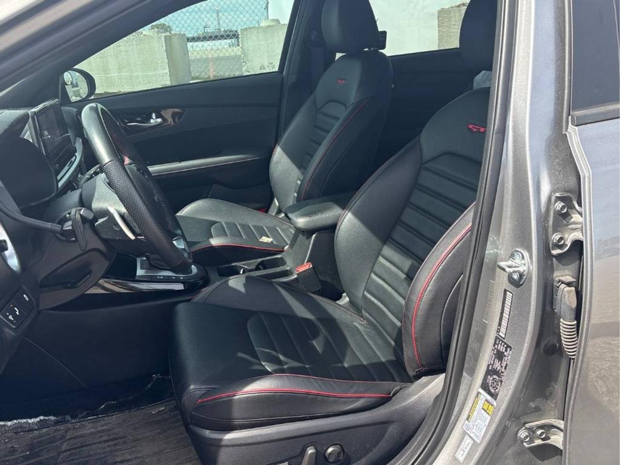 2024 Kia Forte GT Limited NEW ARRIVAL | PLEASE CALL AHEAD Photo2