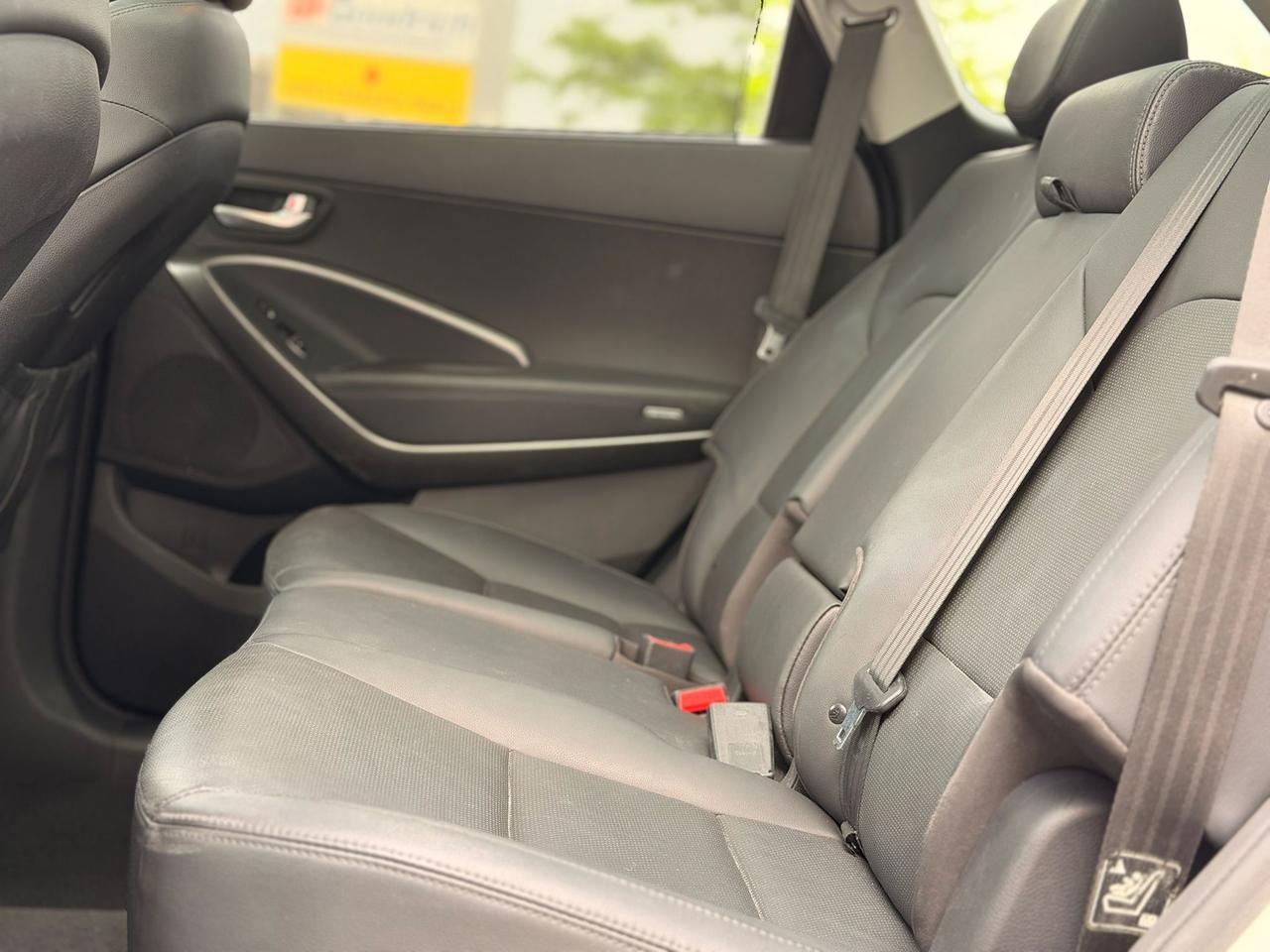 2019 Hyundai Santa Fe XL Ultimate | CLEAN CAR | CLEAN TITLE | Photo