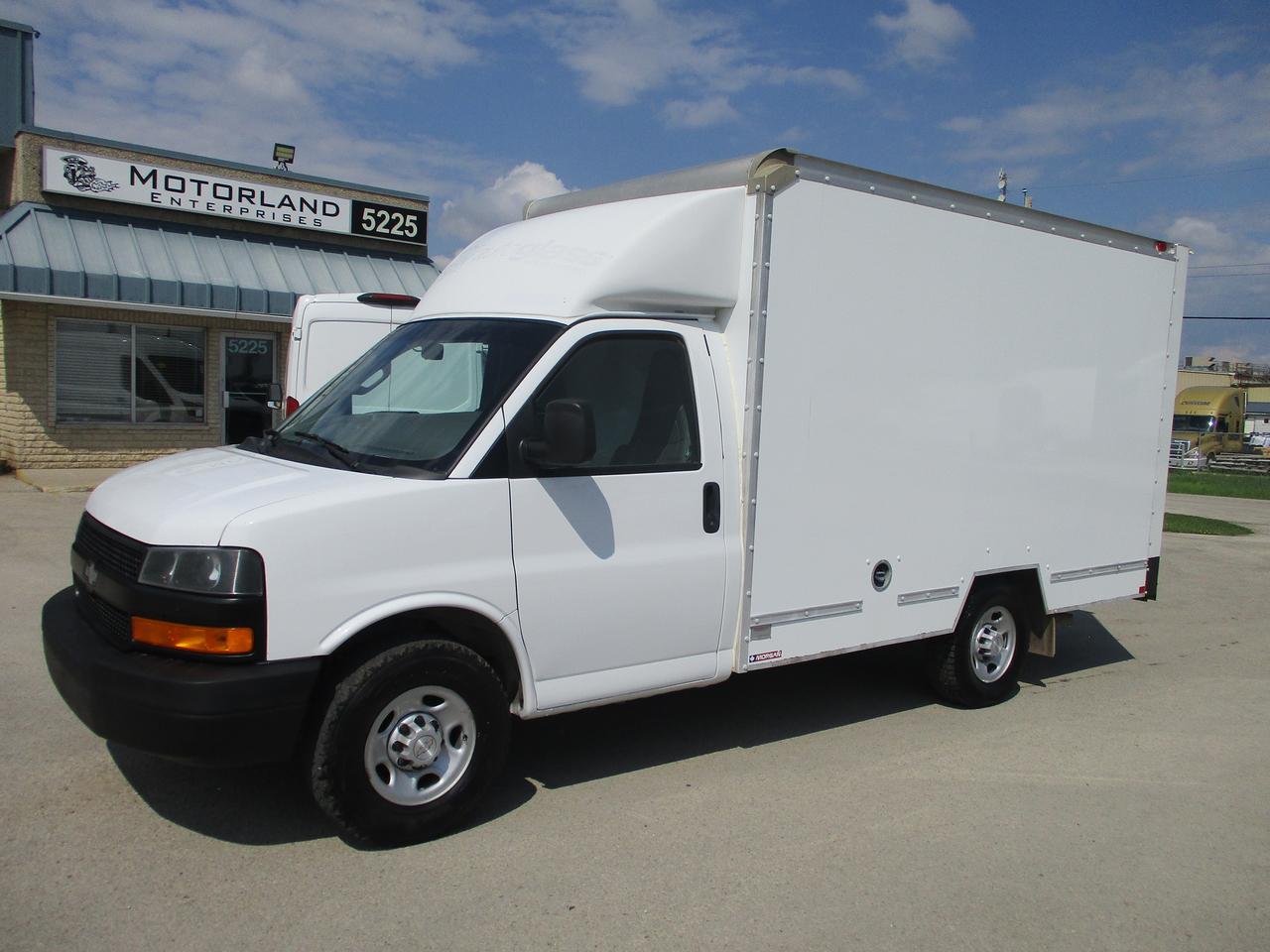2018 Chevrolet Express Commercial Cutaway 3500 Van 139" - Photo #1