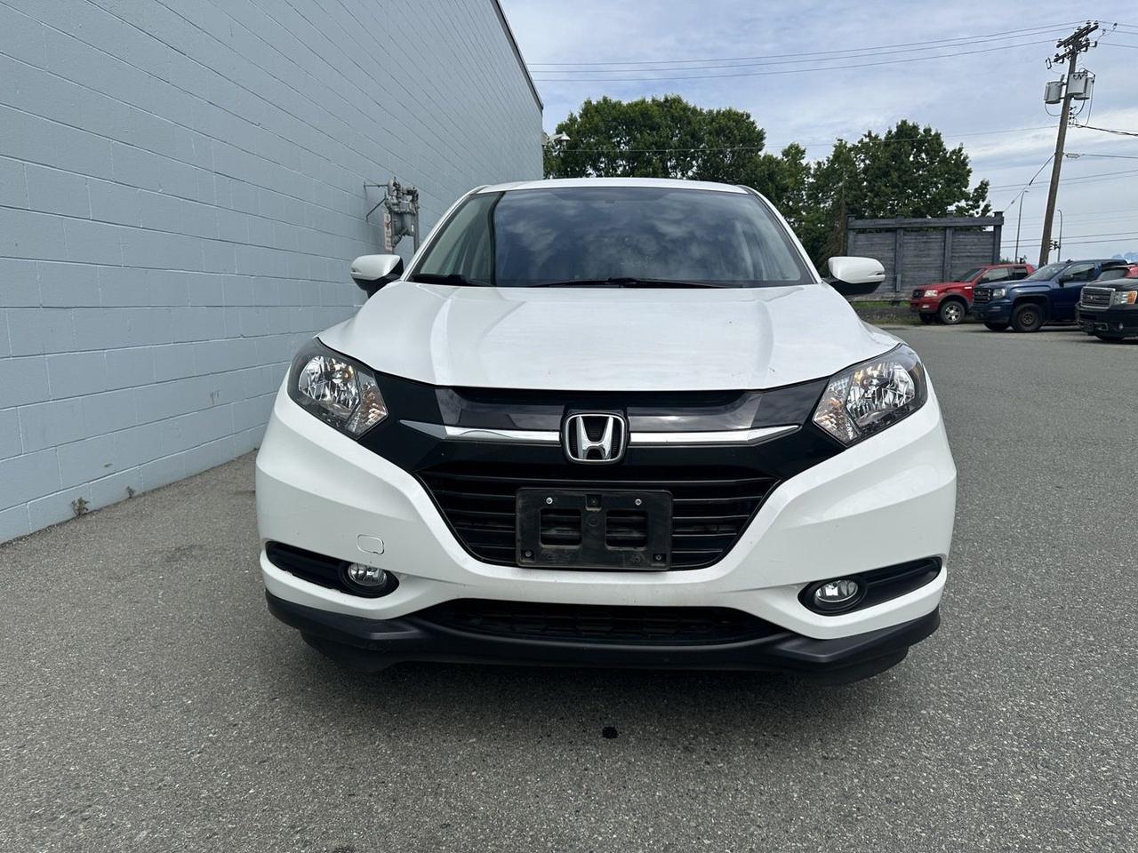 2016 Honda HR-V EX 4WD CVT Clean title, well maintained Photo2