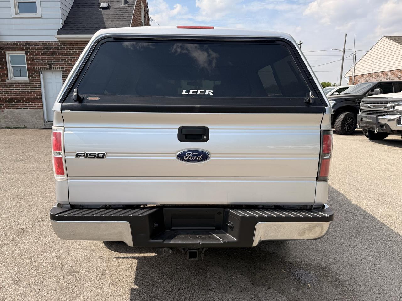 2013 Ford F-150 XLT | Crew Cab | Topper Photo