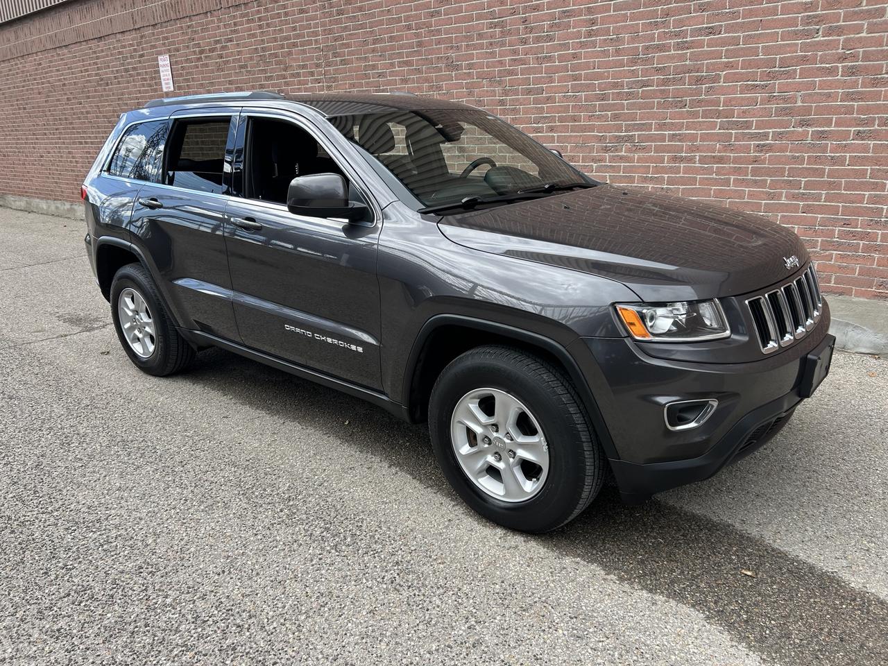 2016 Jeep Grand Cherokee Laredo Photo