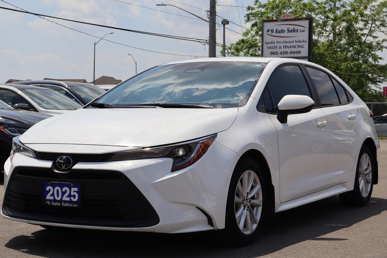 2025 Toyota Corolla LE Plus Sunroof Photo