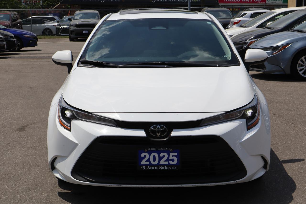 2025 Toyota Corolla LE Plus Sunroof Photo