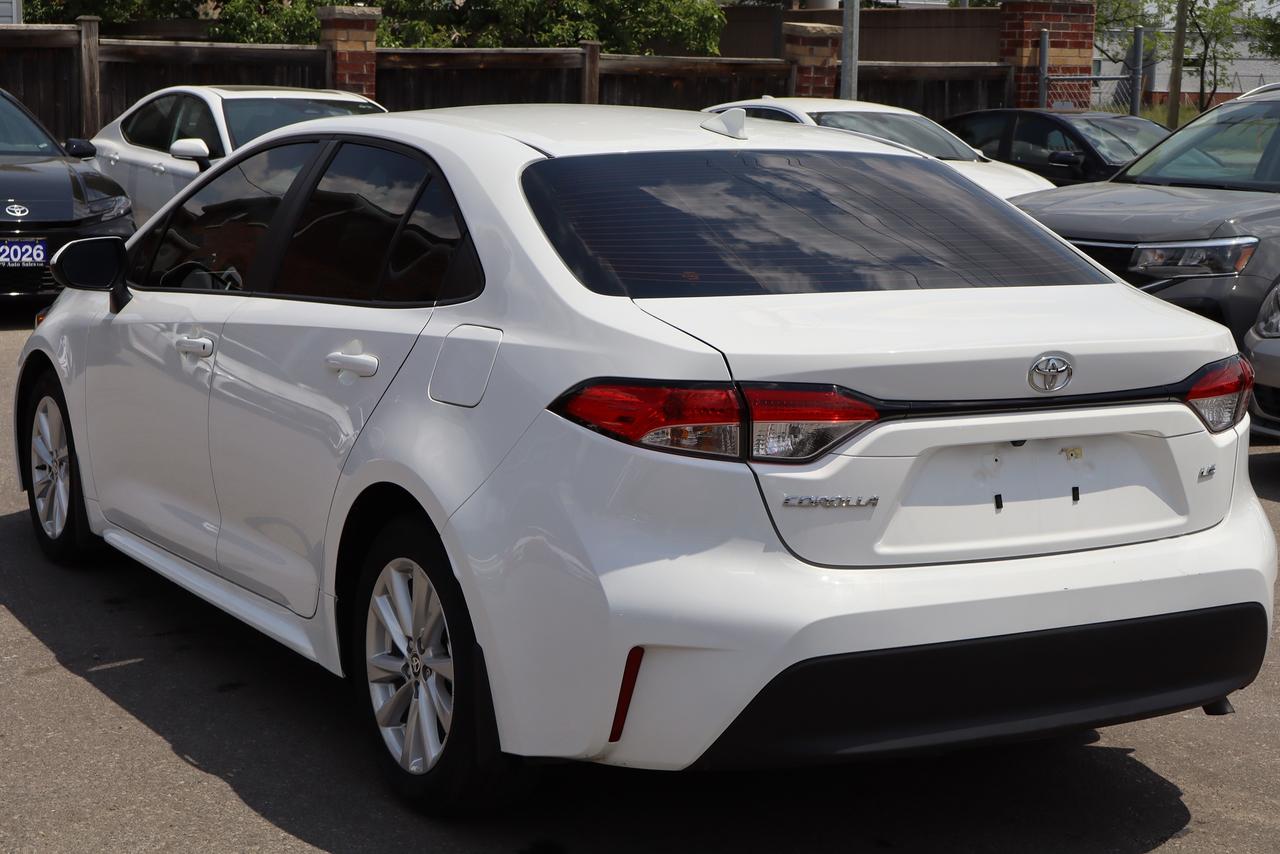 2025 Toyota Corolla LE Plus Sunroof Photo