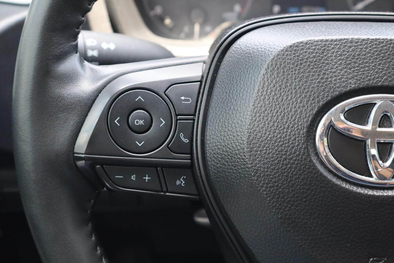 2025 Toyota Corolla LE Plus Sunroof Photo