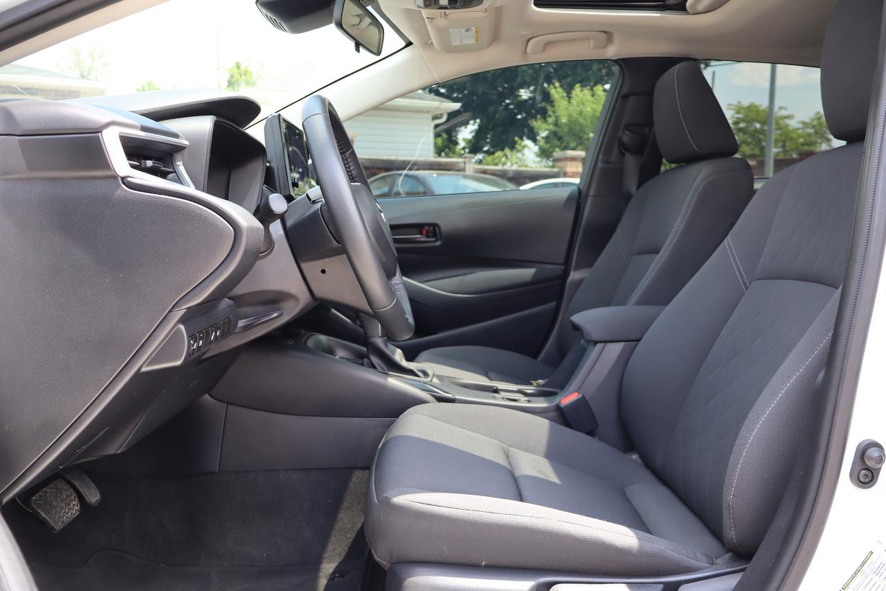 2025 Toyota Corolla LE Plus Sunroof Photo