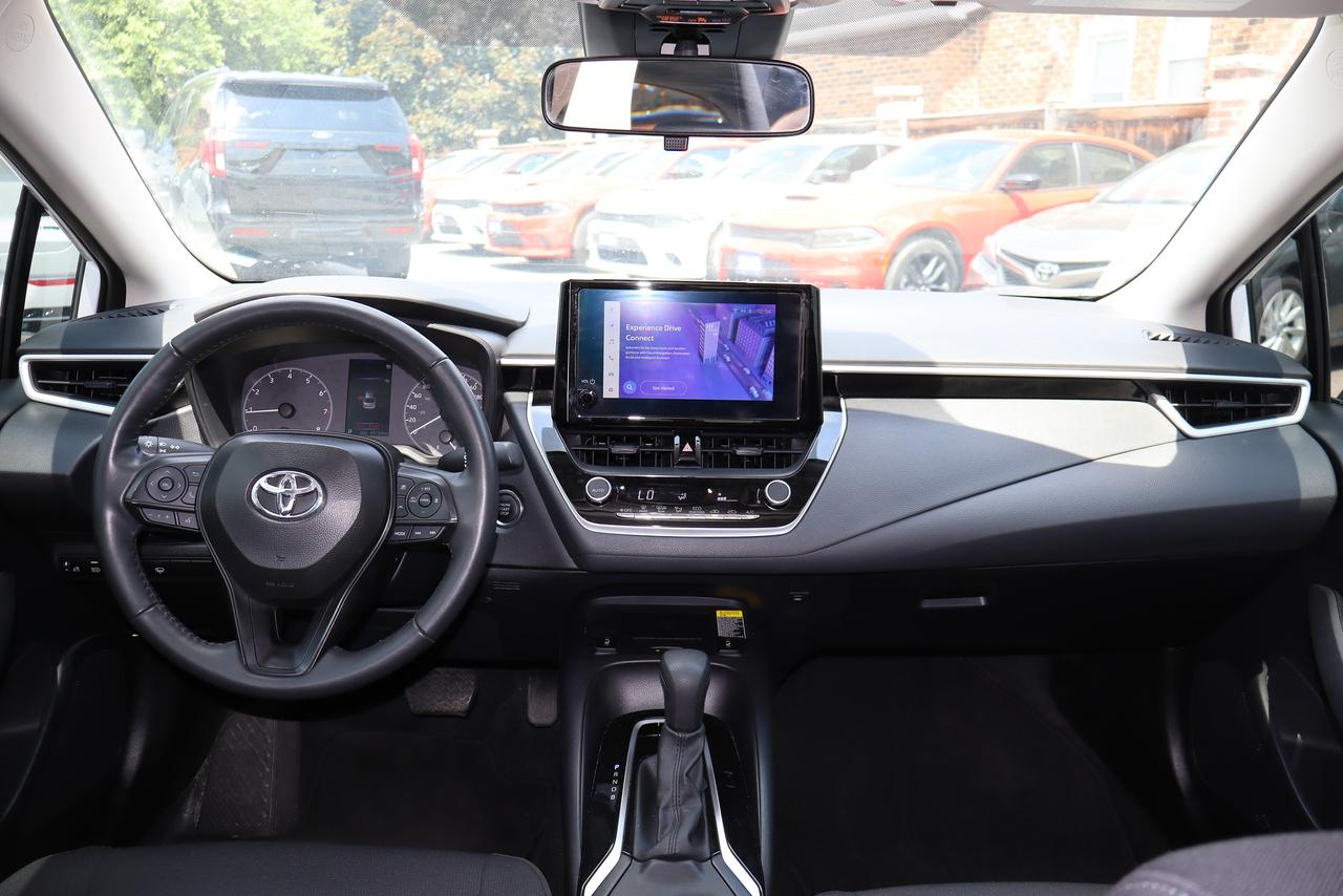 2025 Toyota Corolla LE Plus Sunroof Photo