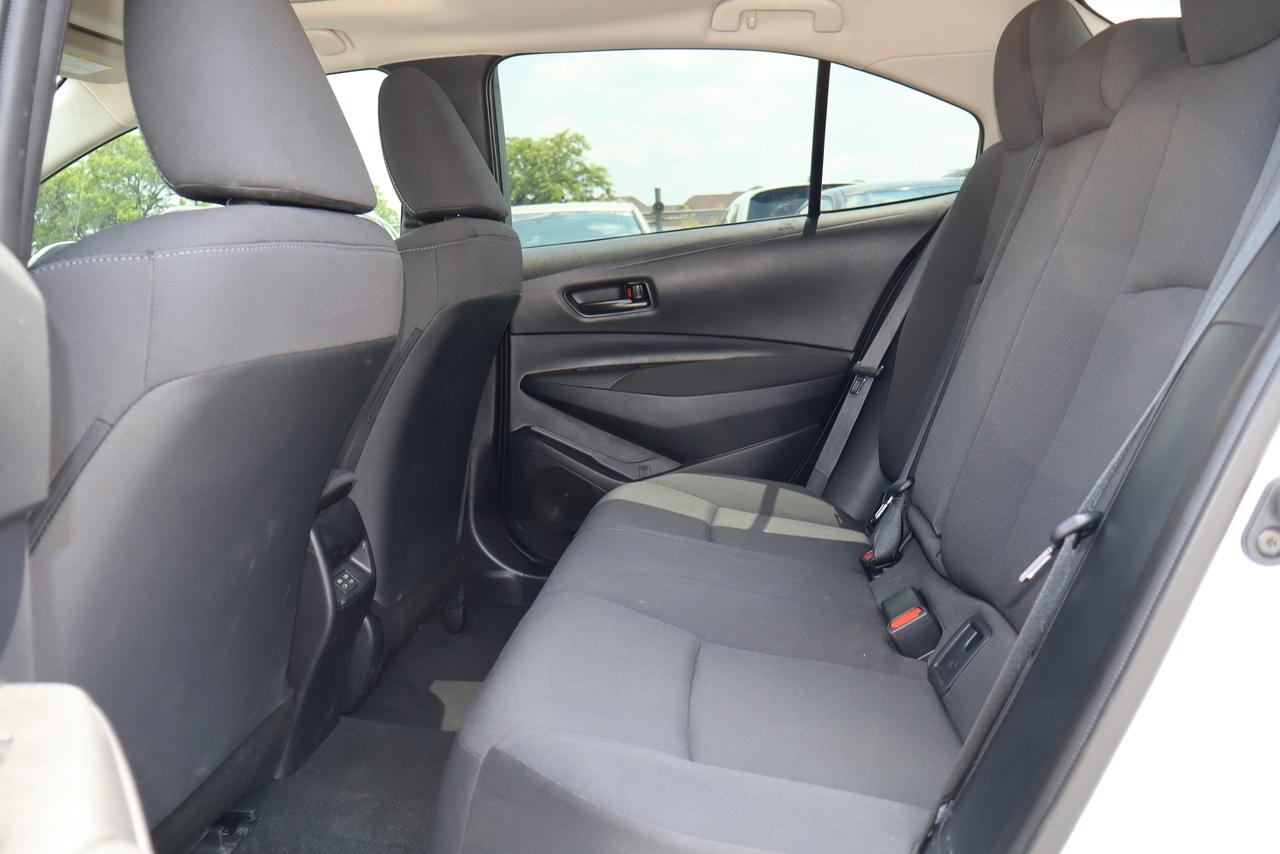 2025 Toyota Corolla LE Plus Sunroof Photo