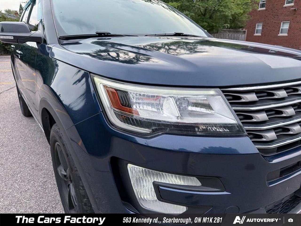 2017 Ford Explorer XLT 4WD No Accident - Apple Carplay Loaded! Photo