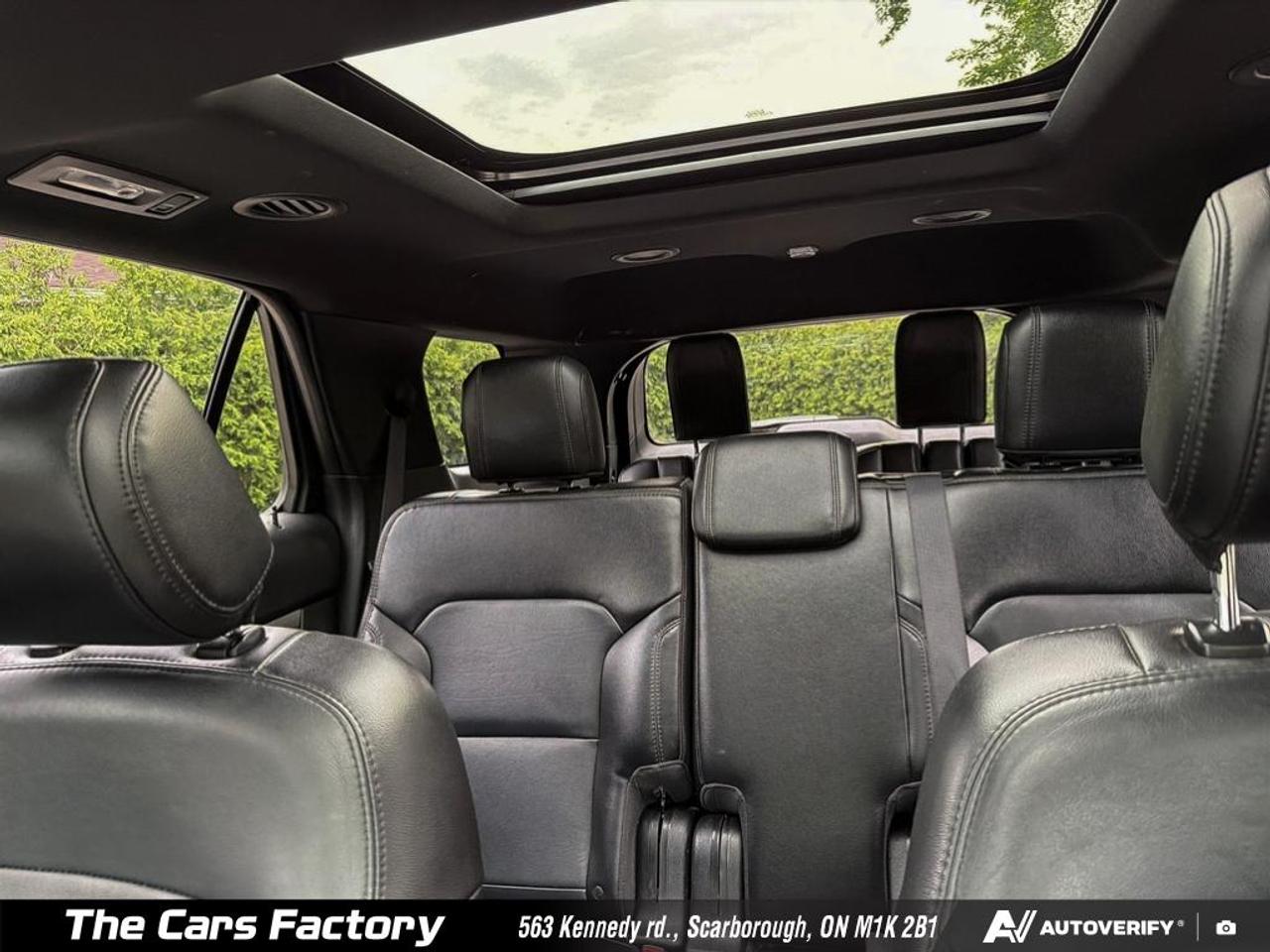 2017 Ford Explorer XLT 4WD No Accident - Apple Carplay Loaded! Photo