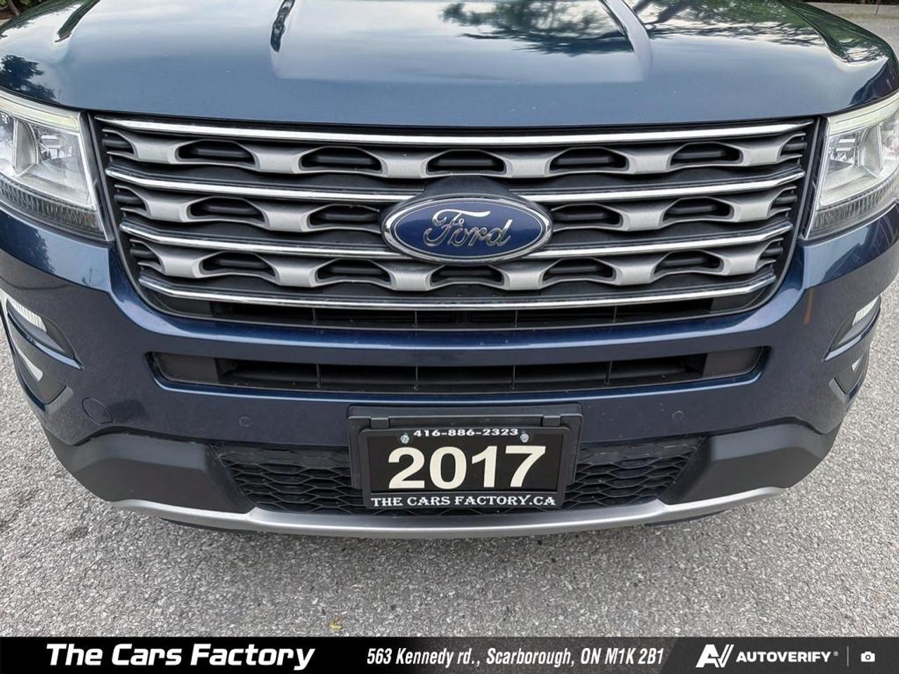 2017 Ford Explorer XLT 4WD No Accident - Apple Carplay Loaded! Photo