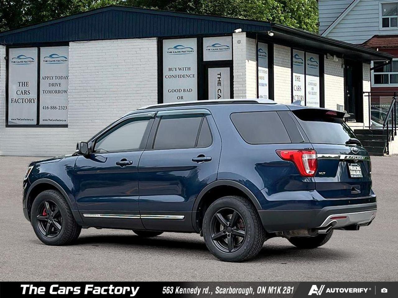 2017 Ford Explorer XLT 4WD No Accident - Apple Carplay Loaded! Photo4