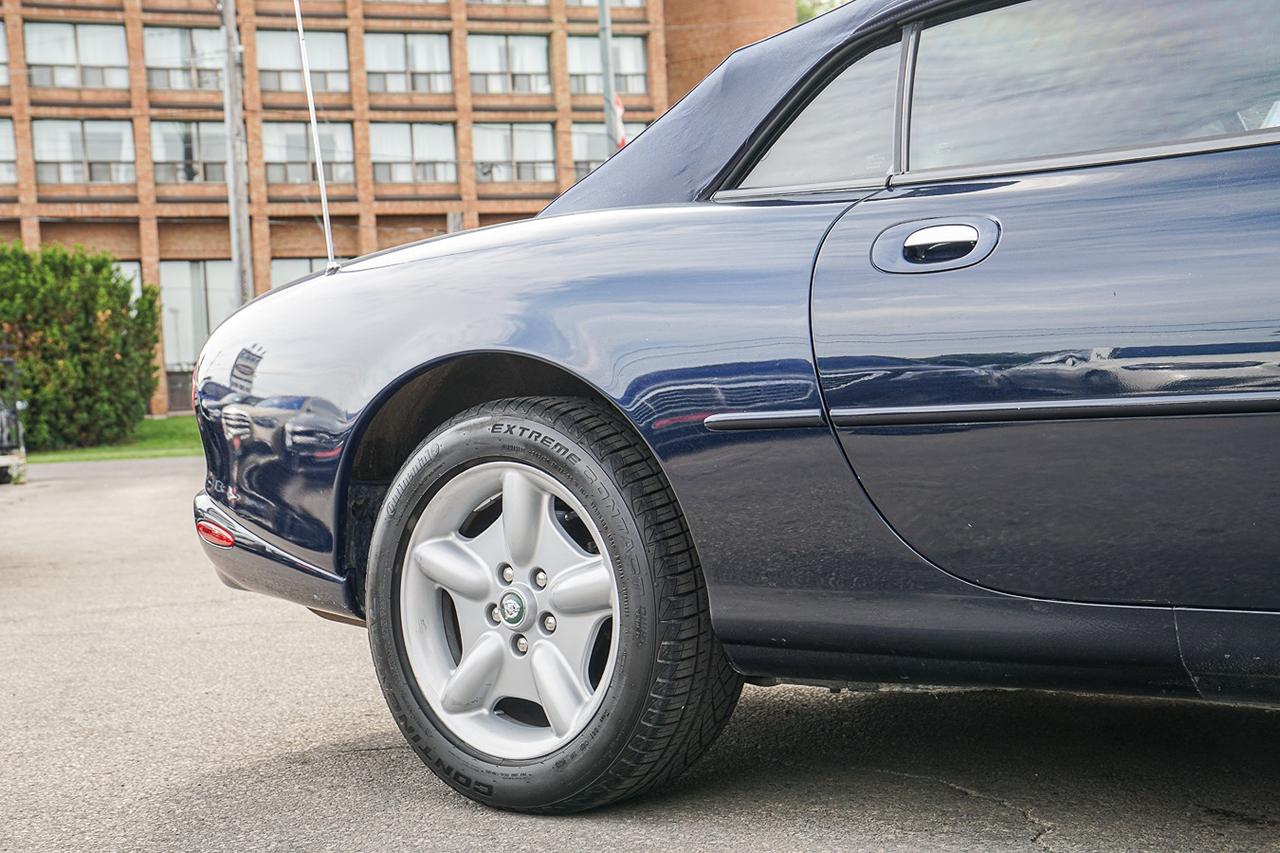 1999 Jaguar XK8 Convertible |HARMAN&KARDON|HEATED SEATS|BEIGE INT Photo