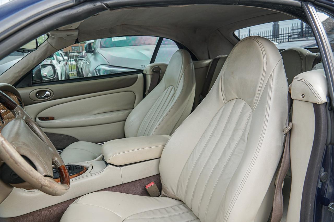 1999 Jaguar XK8 Convertible |HARMAN&KARDON|HEATED SEATS|BEIGE INT Photo