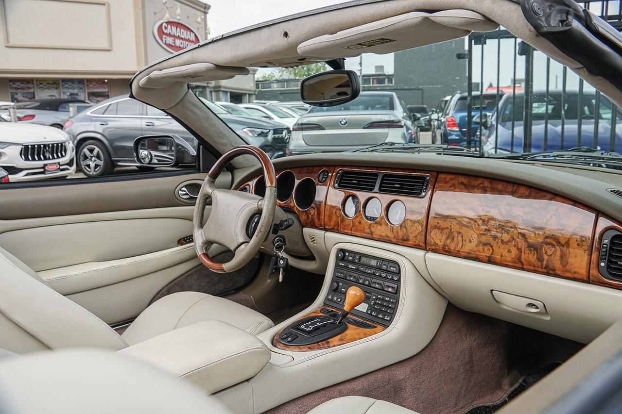 1999 Jaguar XK8 Convertible |HARMAN&KARDON|HEATED SEATS|BEIGE INT Photo