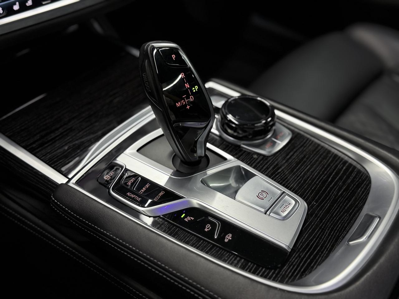 2018 BMW 750Li M SPORT|LWB|SKY LOUNGE|EXEC PKG|MASSAGE|ACC|HUD| Photo