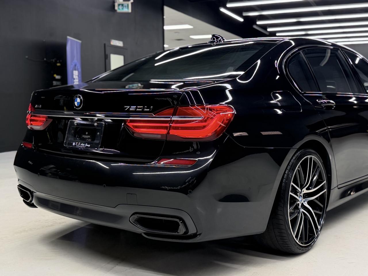2018 BMW 750Li M SPORT|LWB|SKY LOUNGE|EXEC PKG|MASSAGE|ACC|HUD| Photo