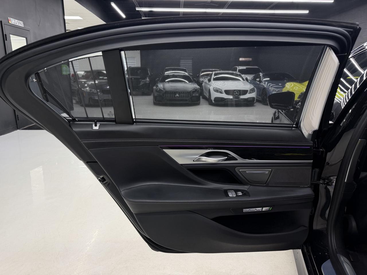 2018 BMW 750Li M SPORT|LWB|SKY LOUNGE|EXEC PKG|MASSAGE|ACC|HUD| Photo