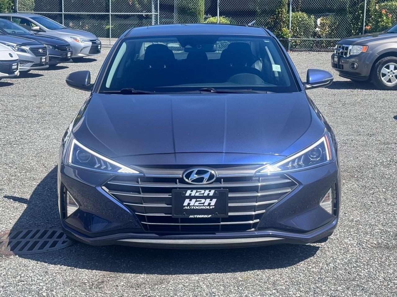 2019 Hyundai Elantra FINANCING AVAILABLE Photo2