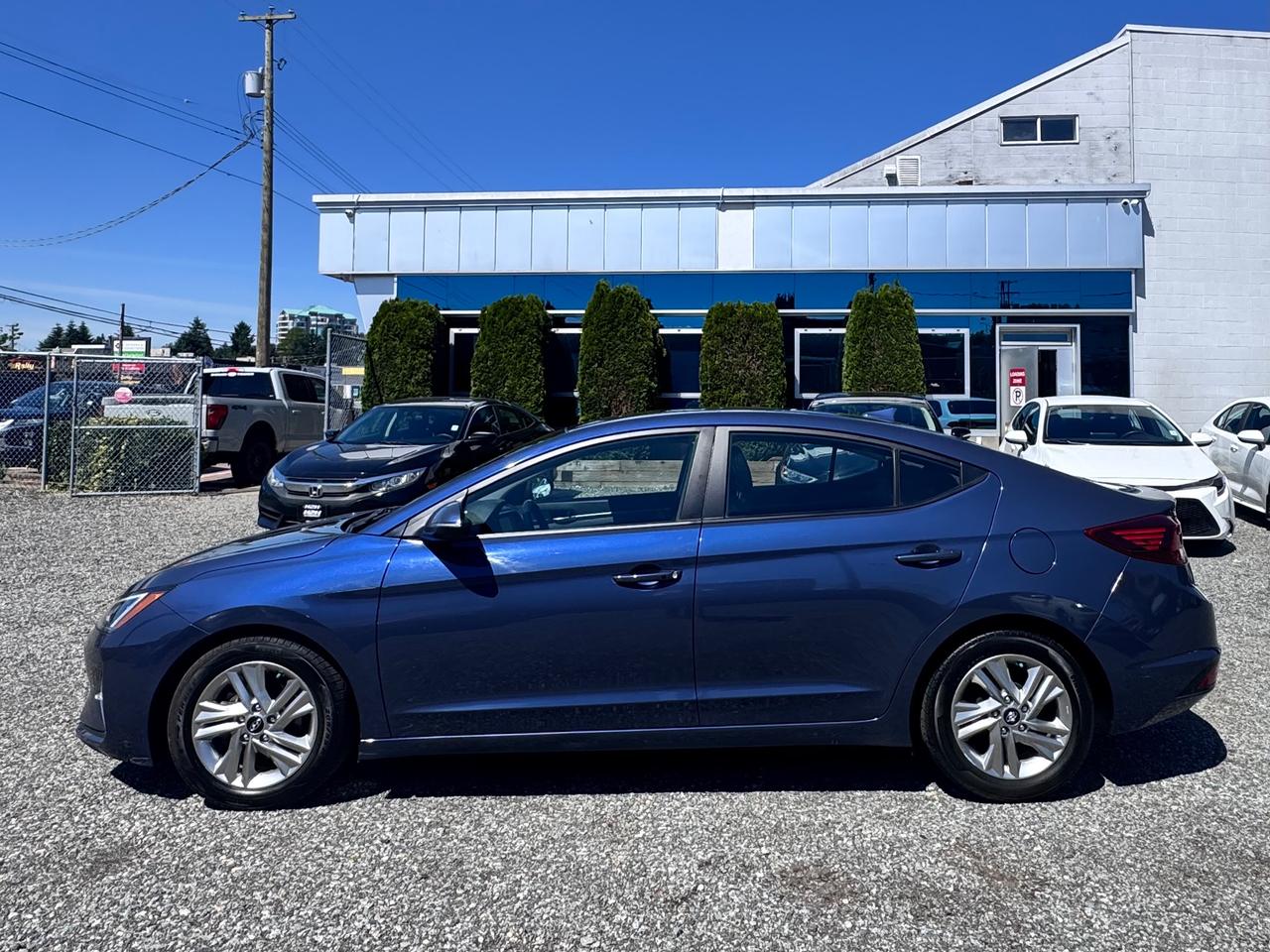 2019 Hyundai Elantra FINANCING AVAILABLE Photo7