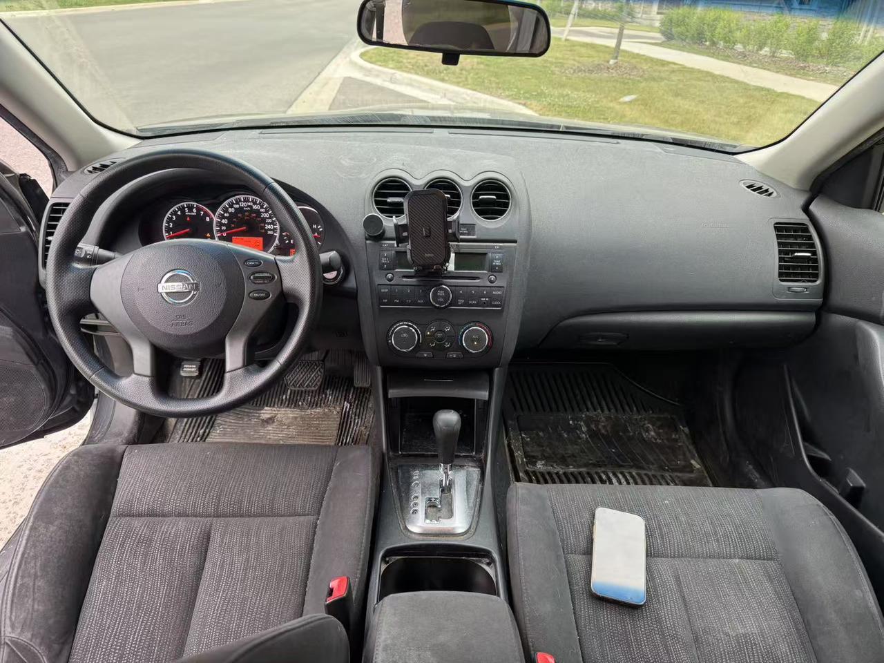 2010 Nissan Altima 2.5 S Photo