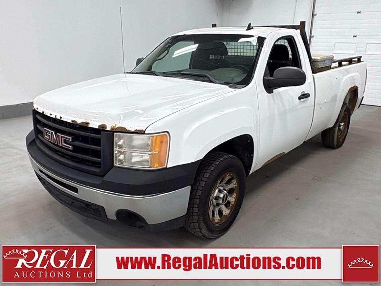 OFFERS WILL NOT BE ACCEPTED BY EMAIL OR PHONE - THIS VEHICLE WILL GO ON TIMED ONLINE AUCTION on Tuesday June 9.<br><br/>VEHICLE DESCRIPTION <br/>Stock #: 37666 <br/>Lot #: 399FLX <br/>Reserve Price: Unreserved <br/>CarProof Report: Available at www.RegalAuctions.com <br/><br/>IMPORTANT DECLARATION <br/>Fleet Vehicle: This vehicle is a commercially owned work vehicle. <br/>Mechanical Problems: This vehicle has non-specific mechanical problems. <br/>Unreserved: This vehicle has no reserve price and will sell to the highest bid. <br/>Hail Damage: Hail Damage. <br/> *TRANSMISSION PROBLEMS - SLIPPING*  <br/>Active Status: This vehicles title is listed as Active Status. <br/> Live Online Bidding: This vehicle will be available for bidding over the internet, visit www.RegalAuctions.com to register. <br/> <br/>The simple solution to selling your car or truck. Bring your clean vehicle in with your Drivers License and current Registration and well put it on the auction block at our next sale.<br/><br/>www.RegalAuctions.com