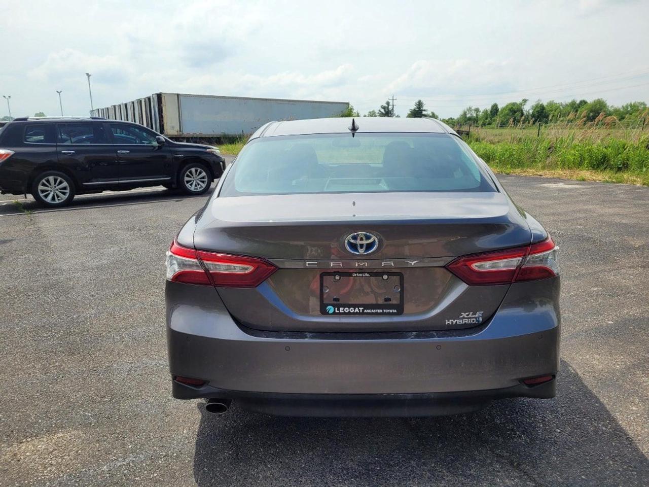 2020 Toyota Camry HYBRID Hybrid XLE Auto Photo