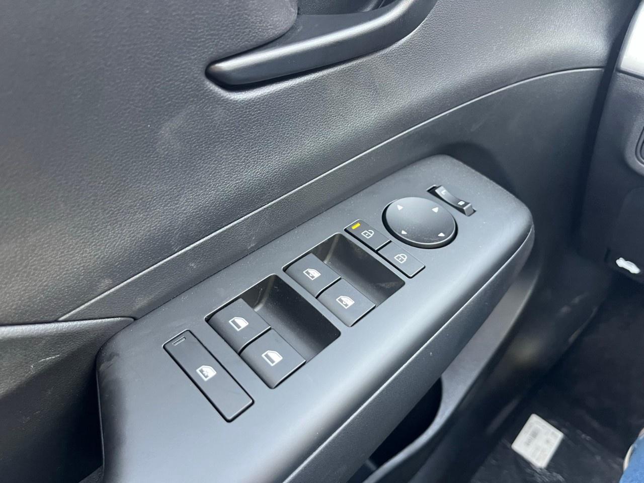 2026 Hyundai KONA Electric Preferred FWD Photo