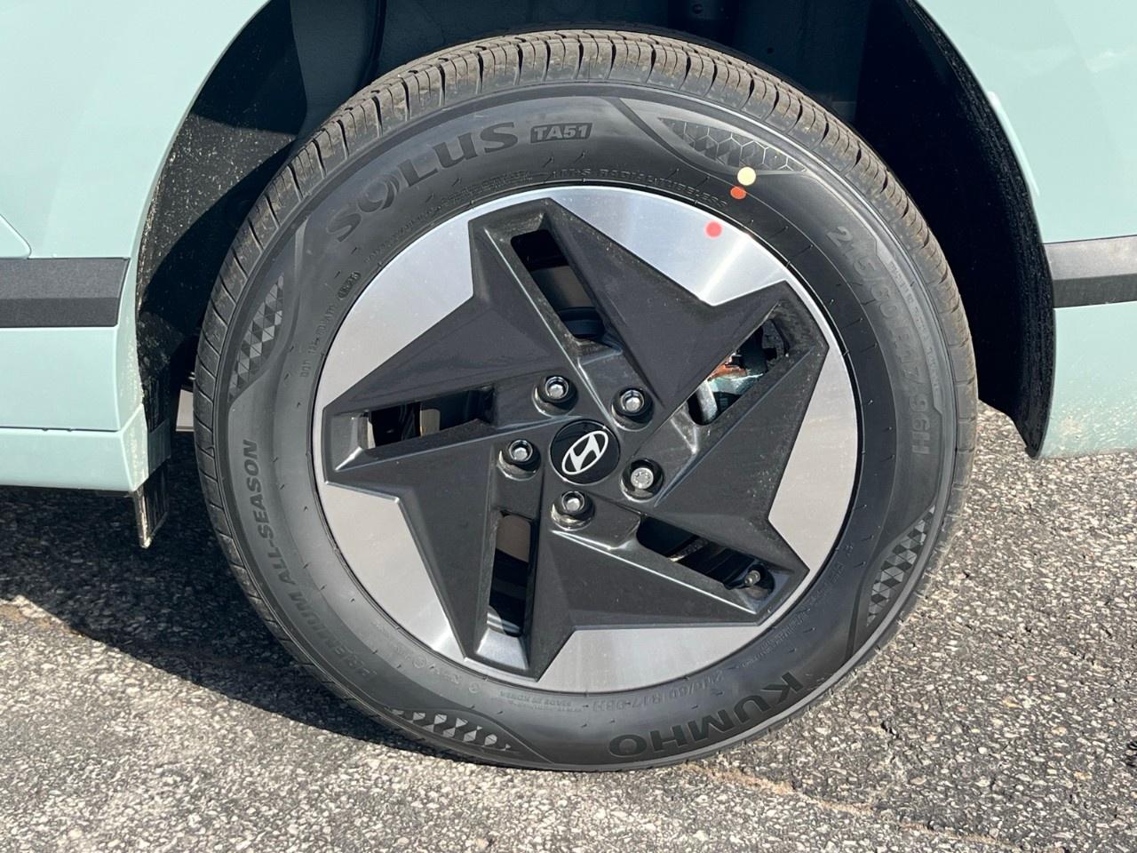 2026 Hyundai KONA Electric Preferred FWD Photo