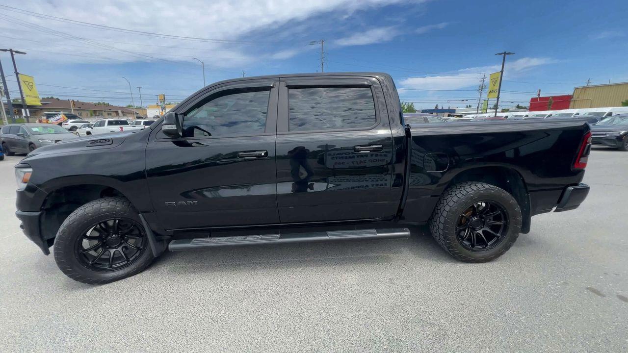 2021 RAM 1500 Sport 4X4, HEATED STEERING WHEEL, HEATED LEATHER SEATS, SIRIUS XM!! Photo4