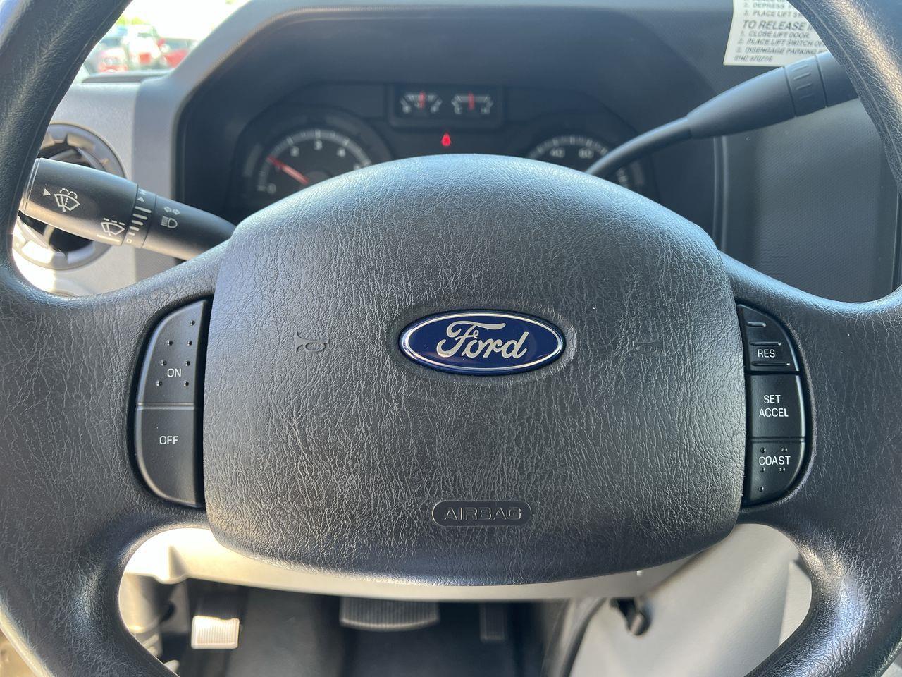 2014 Ford E450 Cutaway 15 PASSENGER Photo