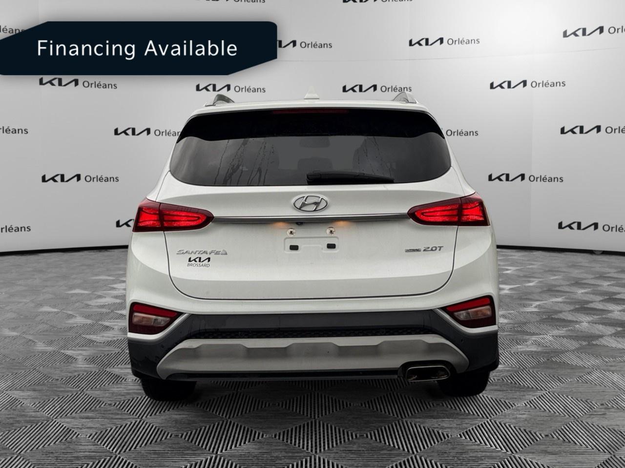 2019 Hyundai Santa Fe 2.0T Preferred AWD w/Sunroof Photo3