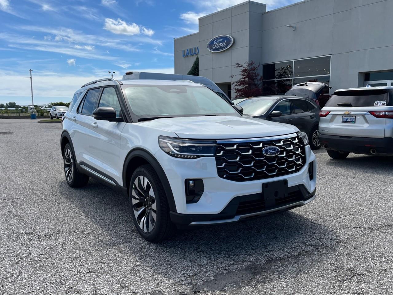 2026 Ford Explorer Platinum Photo0