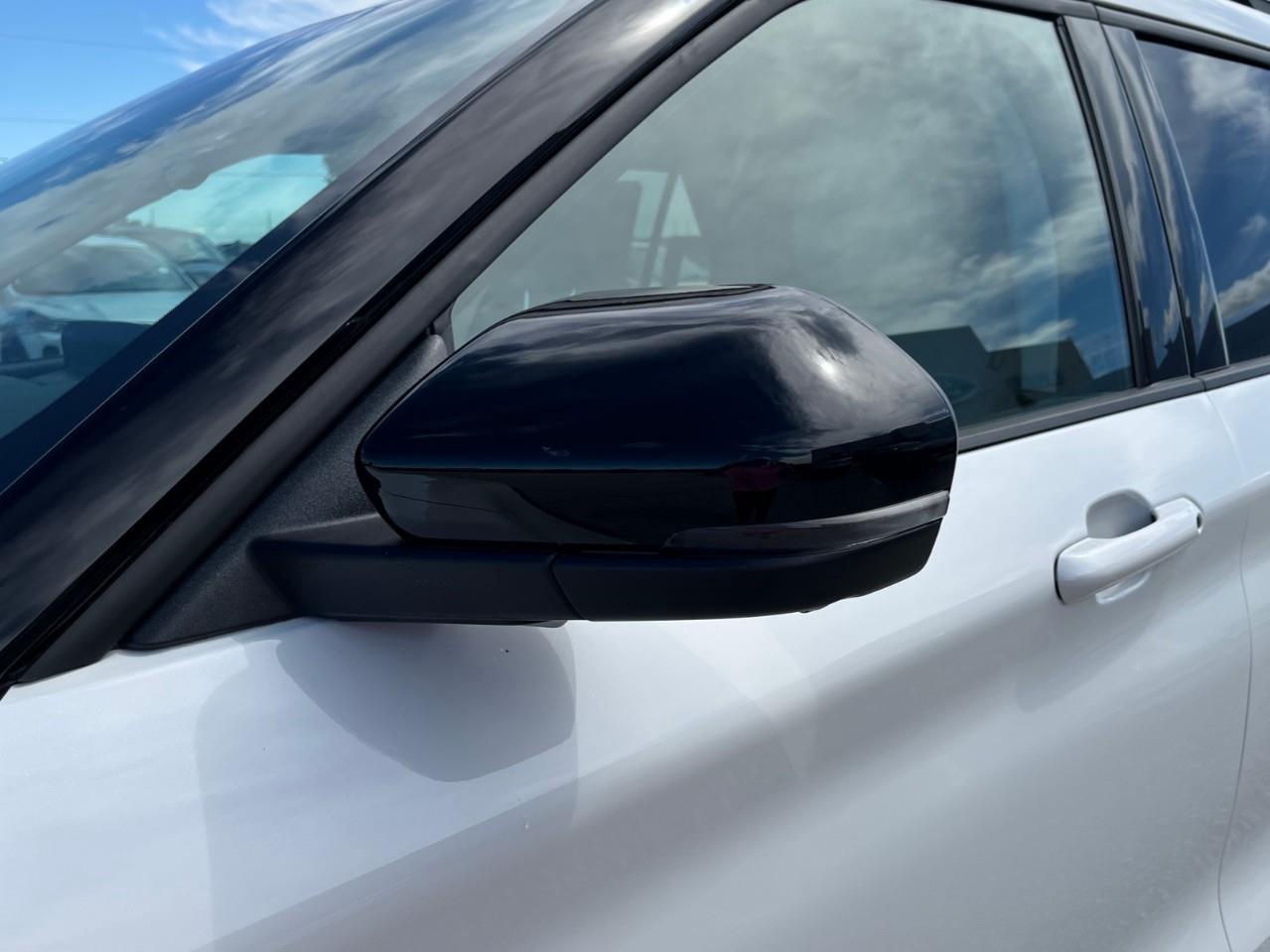 2026 Ford Explorer Platinum Photo