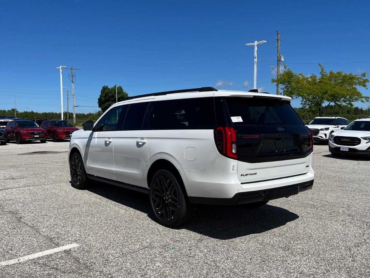 2026 Ford Expedition Max Platinum Photo