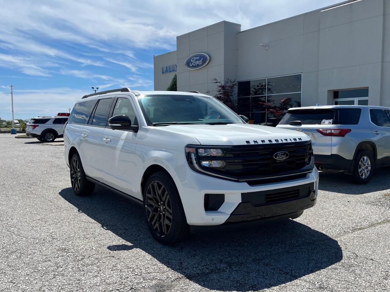 2026 Ford Expedition Max Platinum Photo