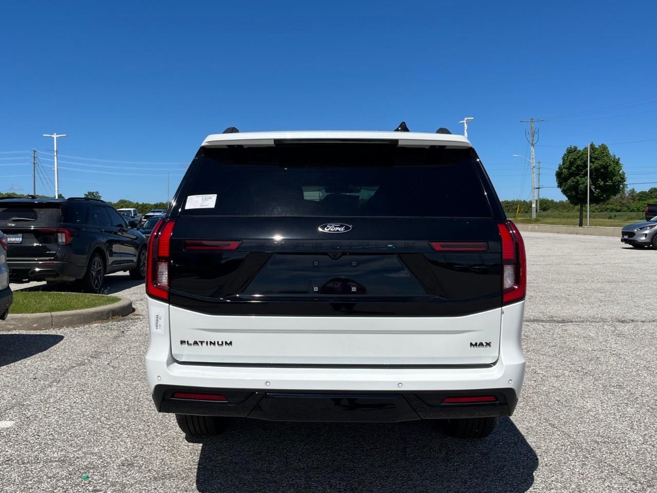 2026 Ford Expedition Max Platinum Photo