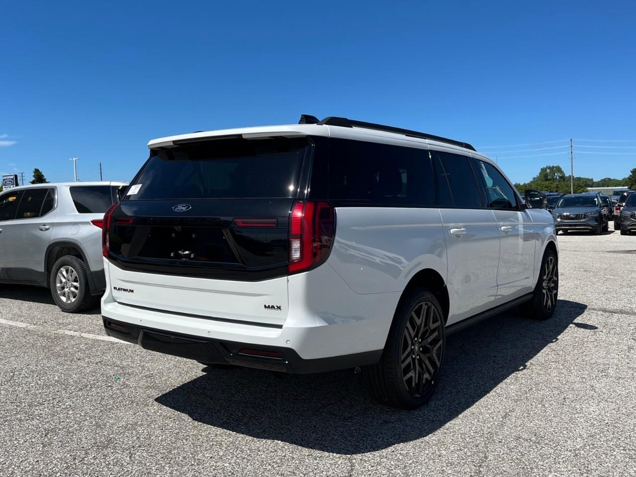 2026 Ford Expedition Max Platinum Photo