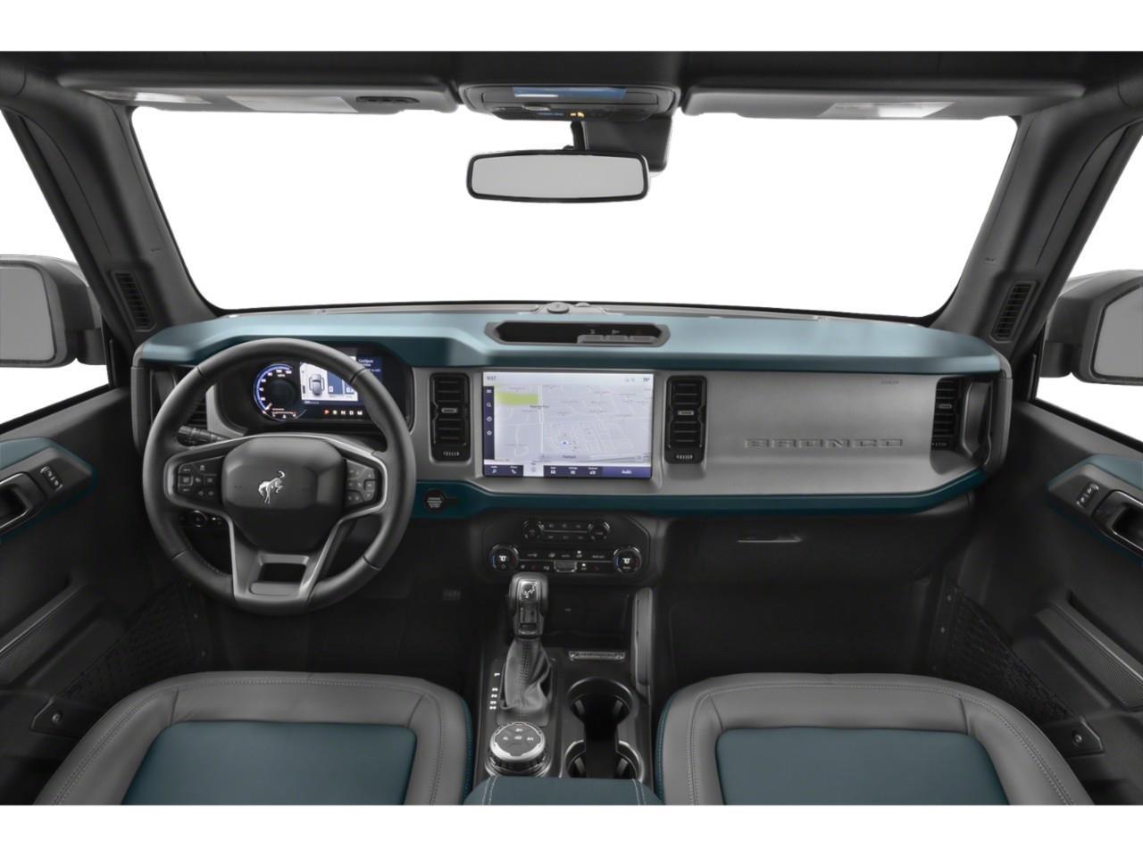 2024 Ford Bronco Outer Banks Photo4