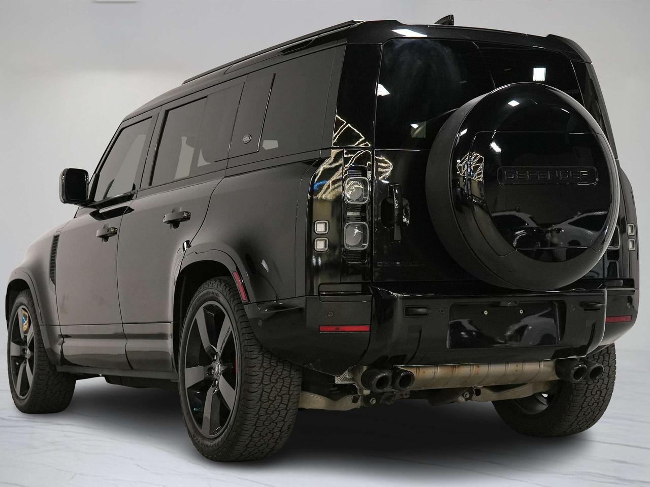 2022 Land Rover Defender X | P400 | MERIDIAN | HUD | 22 IN Photo4
