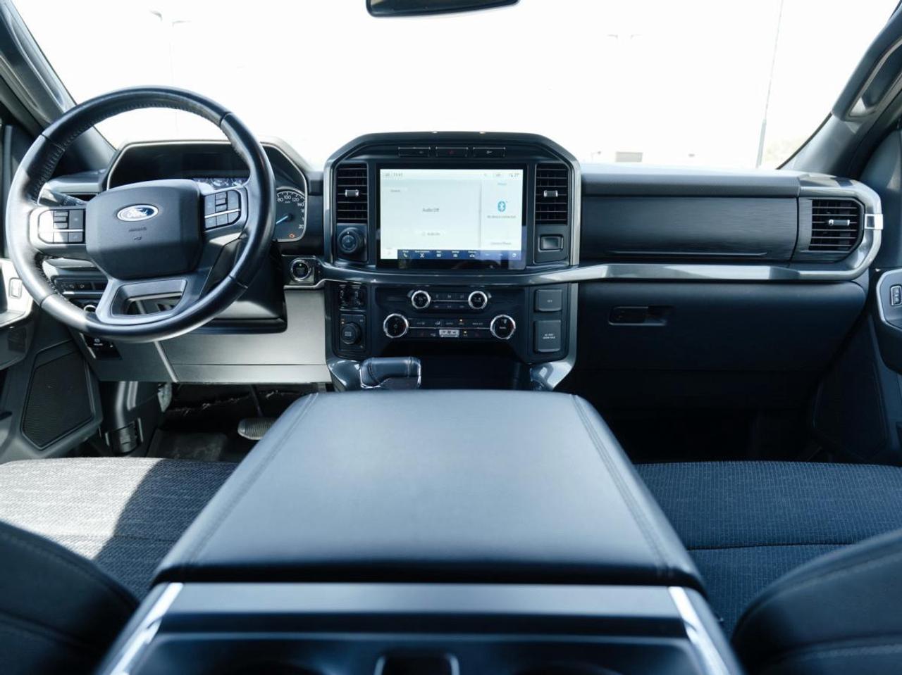 2022 Ford F-150 XL 4WD SuperCrew 5.5' Box | Photo