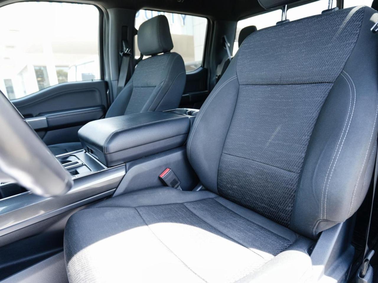 2022 Ford F-150 XL 4WD SuperCrew 5.5' Box | Photo