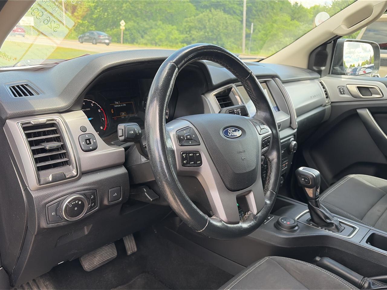 2023 Ford Ranger XLT, 4X4, REMOTE START, CLEAN CARFAX, BACK UP CAM! Photo
