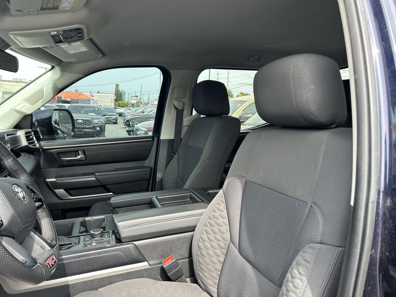 2023 Toyota Tundra 4x4 Crewmax SR Photo2