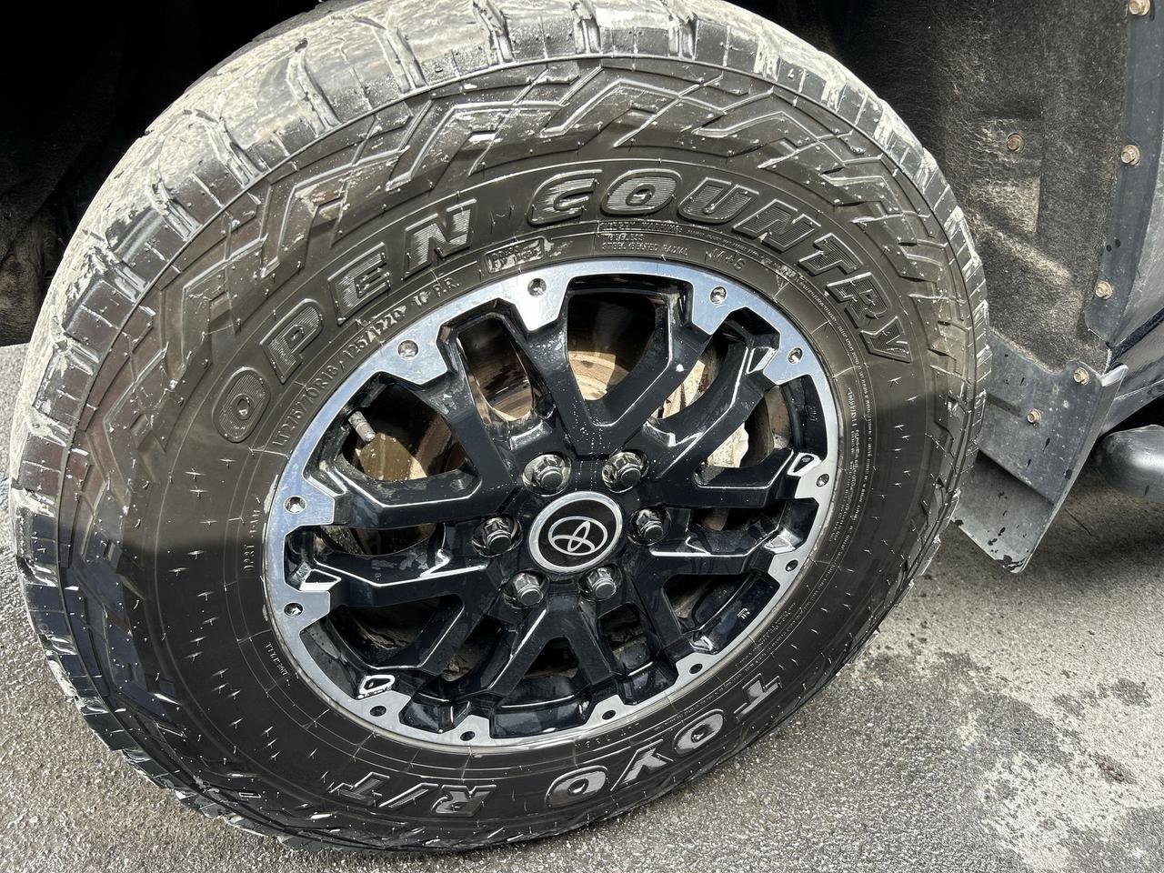 2023 Toyota Tundra 4x4 Crewmax SR Photo