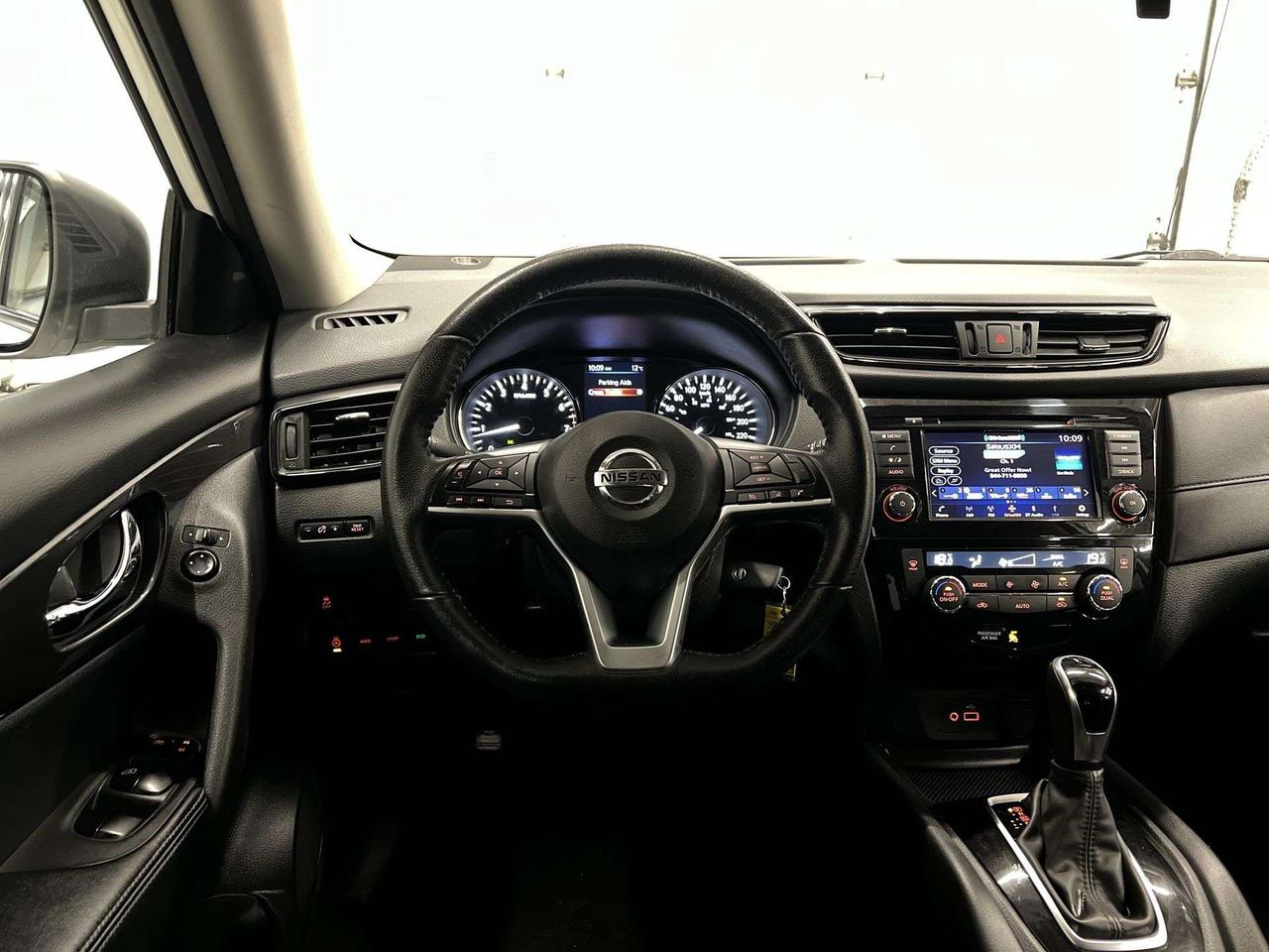 2020 Nissan Rogue SE AWD | HTD SEATS | CARPLAY | 17IN ALLOYS | A/C Photo