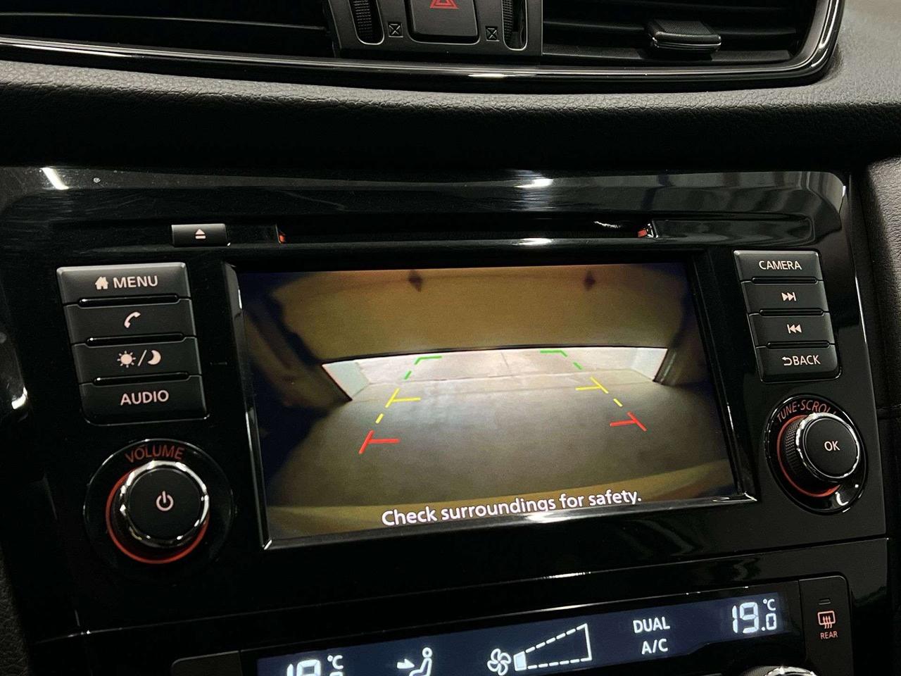 2020 Nissan Rogue SE AWD | HTD SEATS | CARPLAY | 17IN ALLOYS | A/C Photo