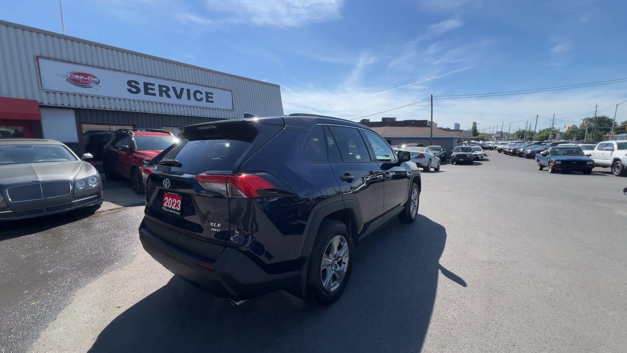 2023 Toyota RAV4 XLE AWD | SUNROOF | HTD SEATS | CARPLAY | ALLOYS Photo